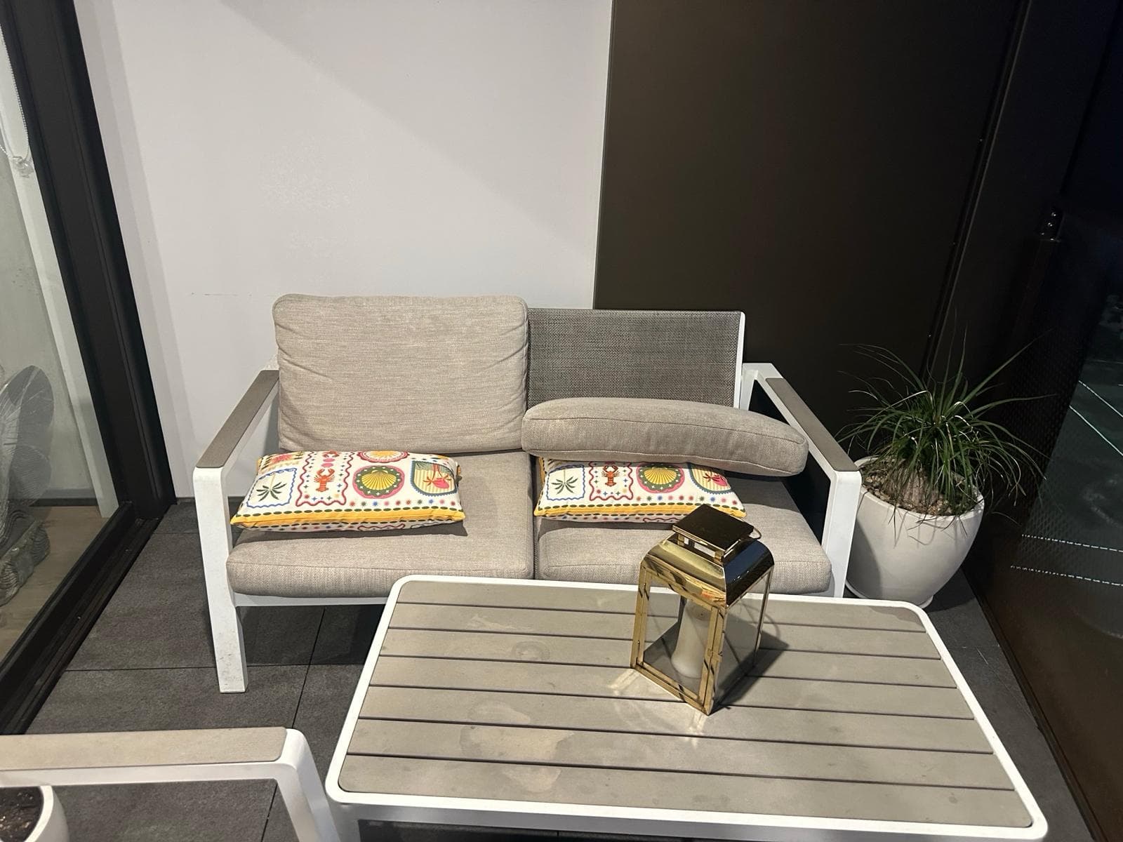 Outdoor Furniture Cleaning